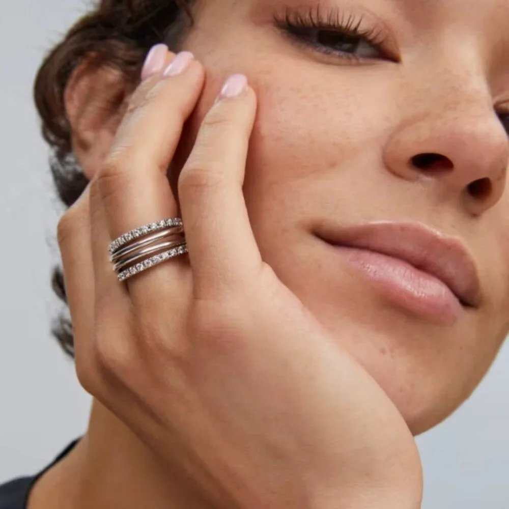 Kendra Scott Livy Silver Rings Set of 3 in White Crystal Size 6 - Picture 3 of 6